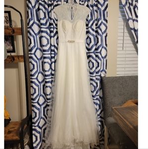 Size 6 Ivory Wedding/Ball Dress